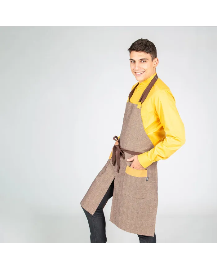 DELANTAL CON PETO CHOCOLATE TIRANTE 2 COLORES 82X72 CM GARYS