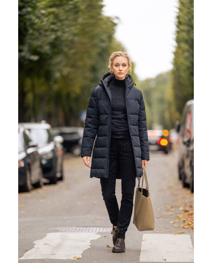 Northport Woman NEW WAVE
